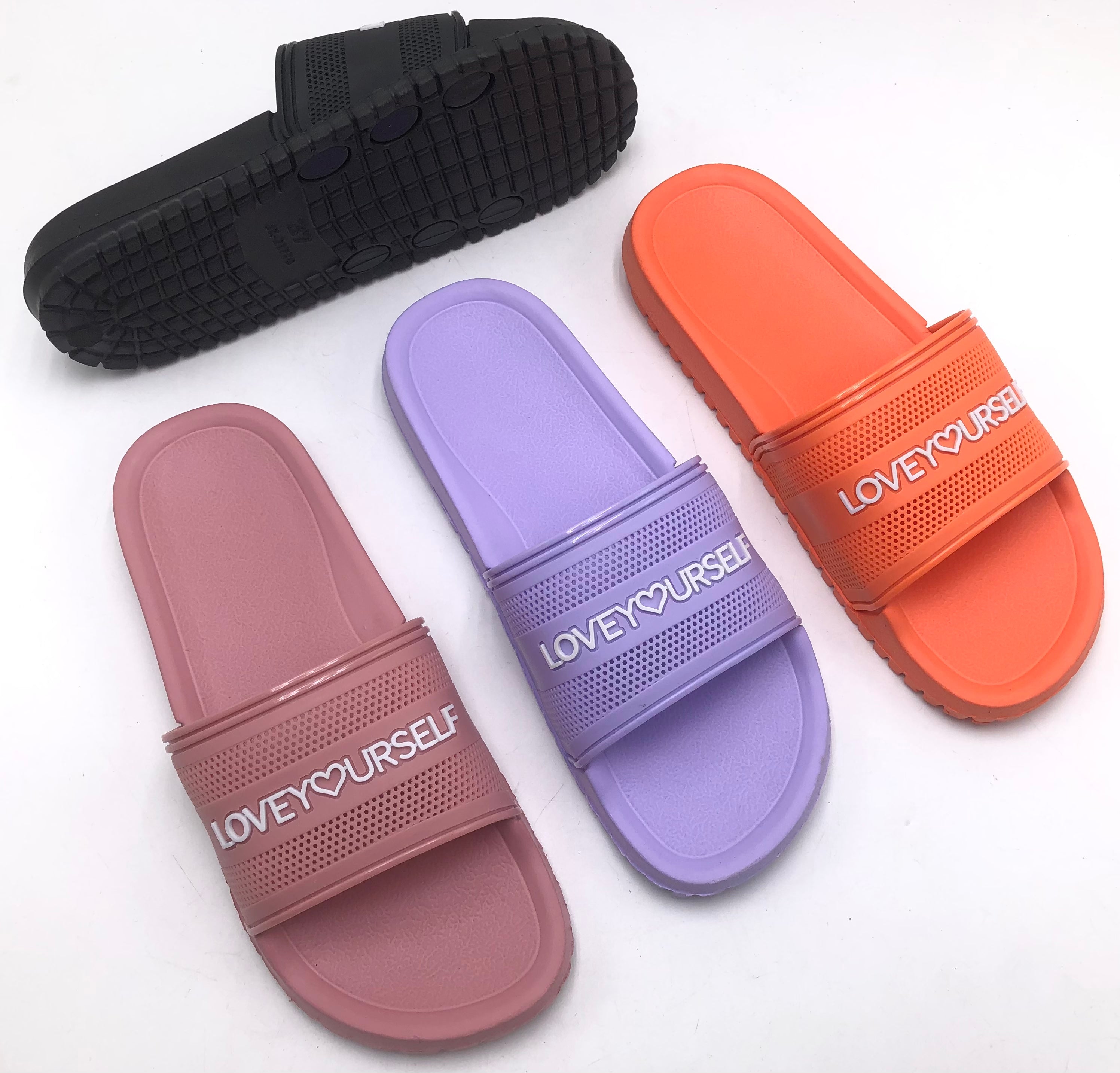成品拖鞋 finished slippers