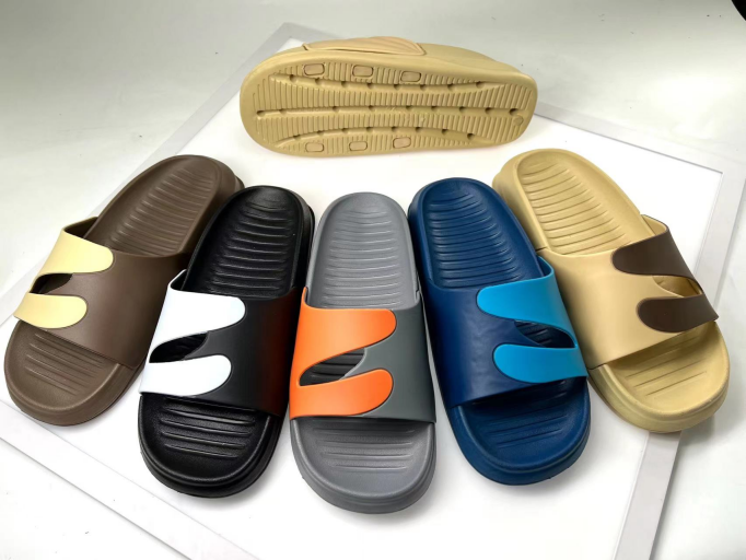 New slippersشبشب جديد