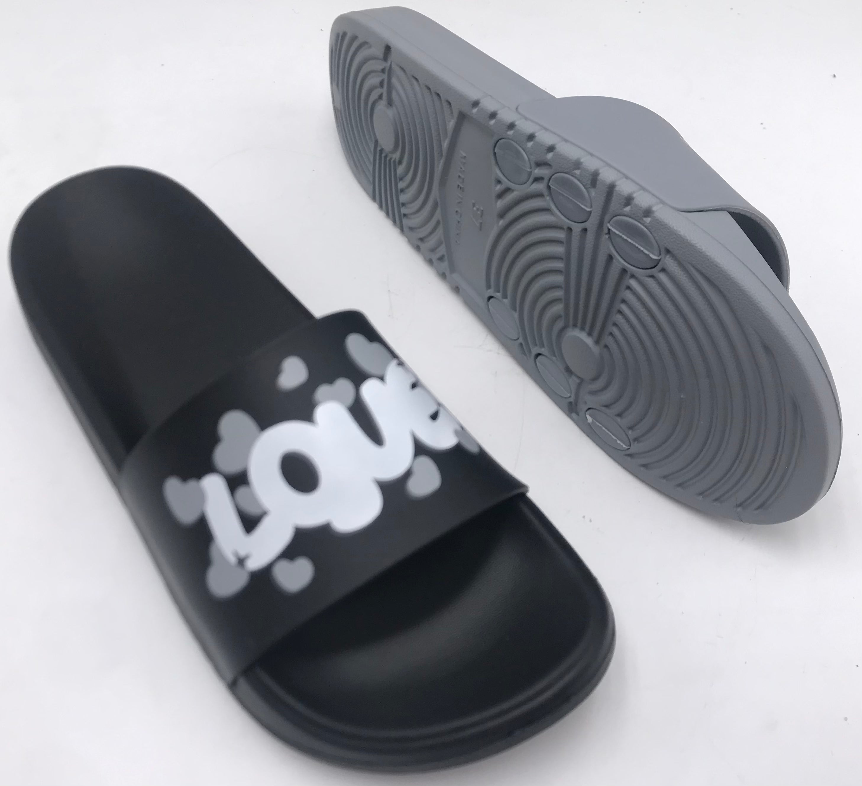 New slippersشبشب جديد