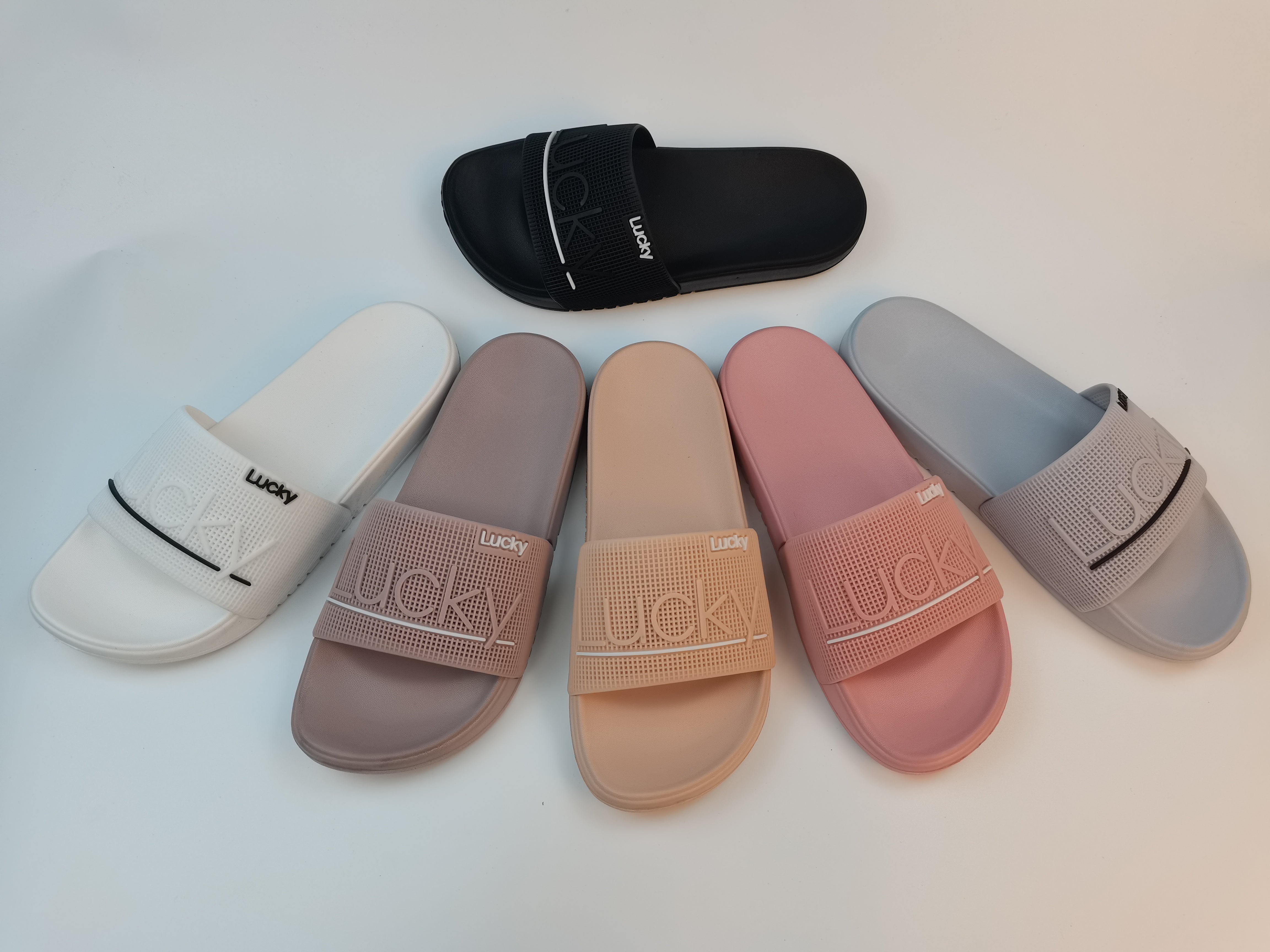 New slippersشبشب جديد