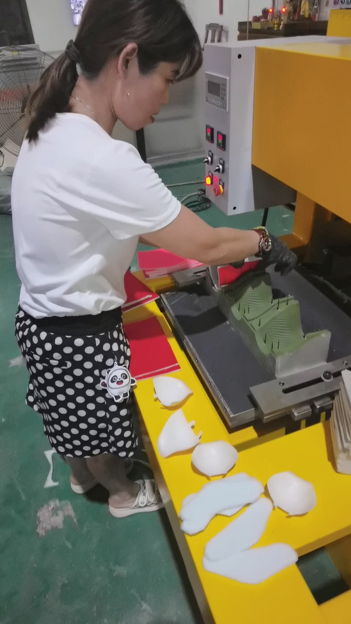 BW-525 full automatic wearable slipper heel forming machine