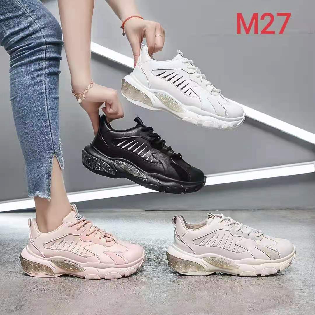 0415-1 أحذية الرياضية