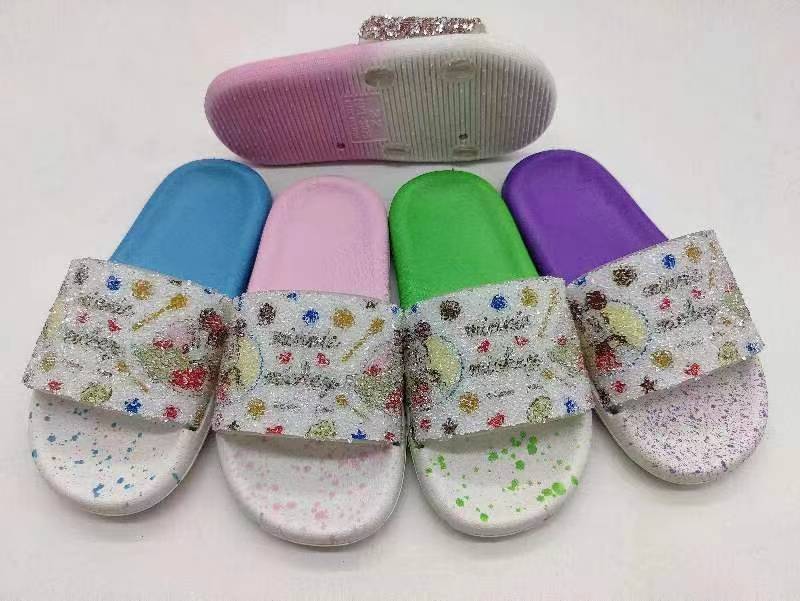 2021/4/5 New slippersموديلات الشحاطات   الجديد على تاريخ