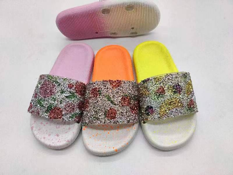 2021/4/5 New slippersموديلات الشحاطات   الجديد على تاريخ