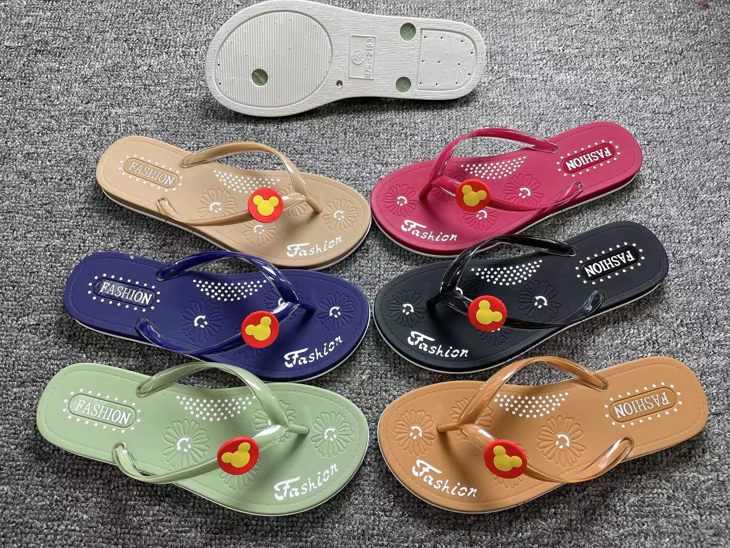 2021/4/14-1 New slippers  موديلات الشحاطات   الجديد على تاريخ