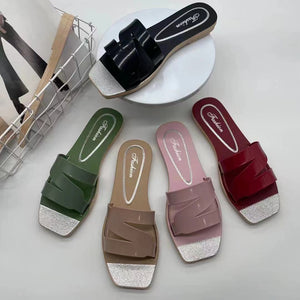 2021/4/13-2 New slippers  موديلات الشحاطات   الجديد على تاريخ