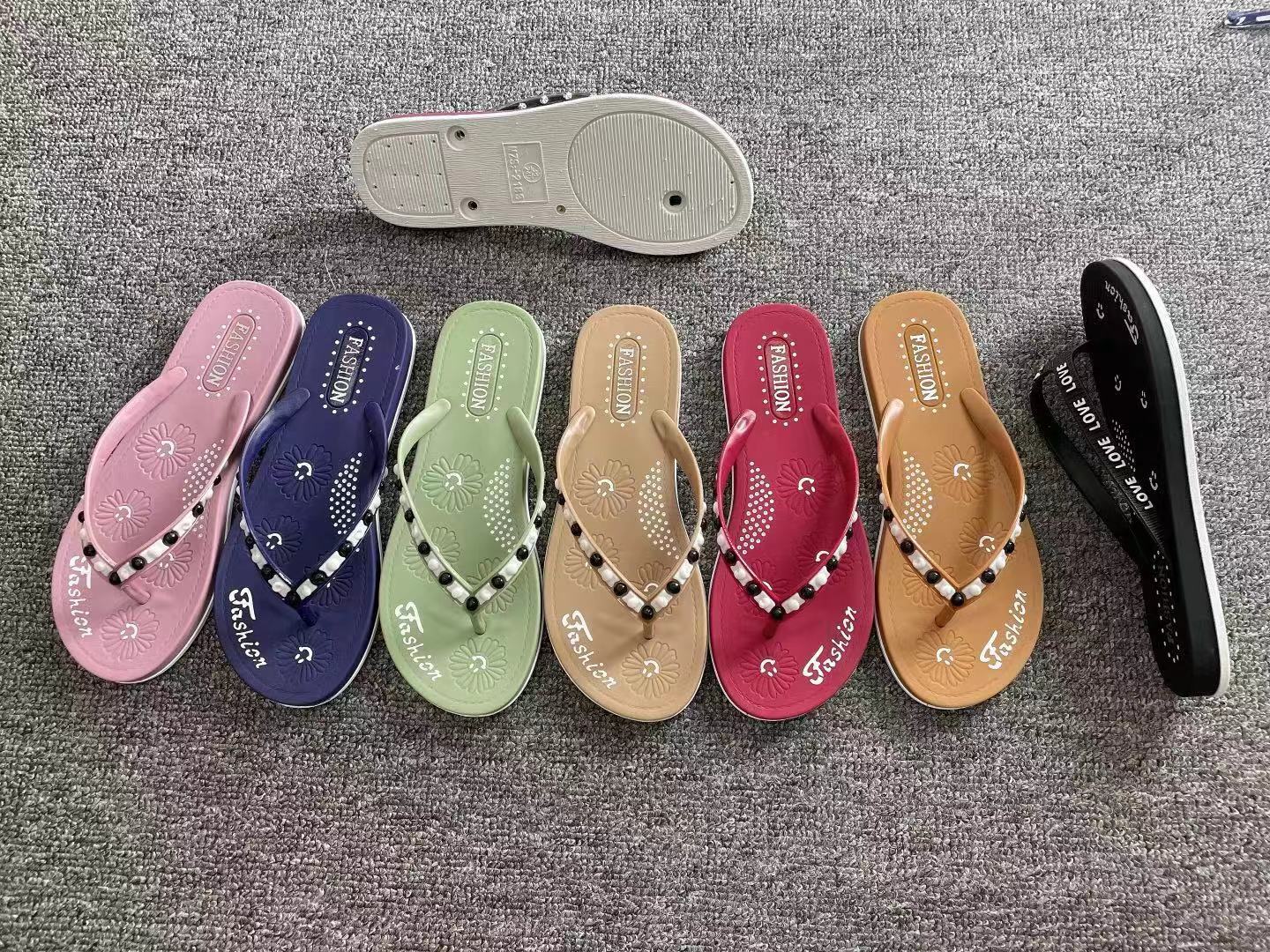 2021/4/14-2 New slippers  موديلات الشحاطات   الجديد على تاريخ