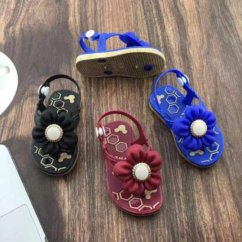 2021/4/14-3 New slippers  موديلات الشحاطات   الجديد على تاريخ