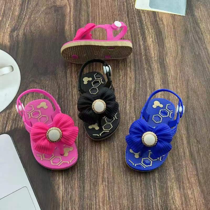 2021/4/14-3 New slippers  موديلات الشحاطات   الجديد على تاريخ