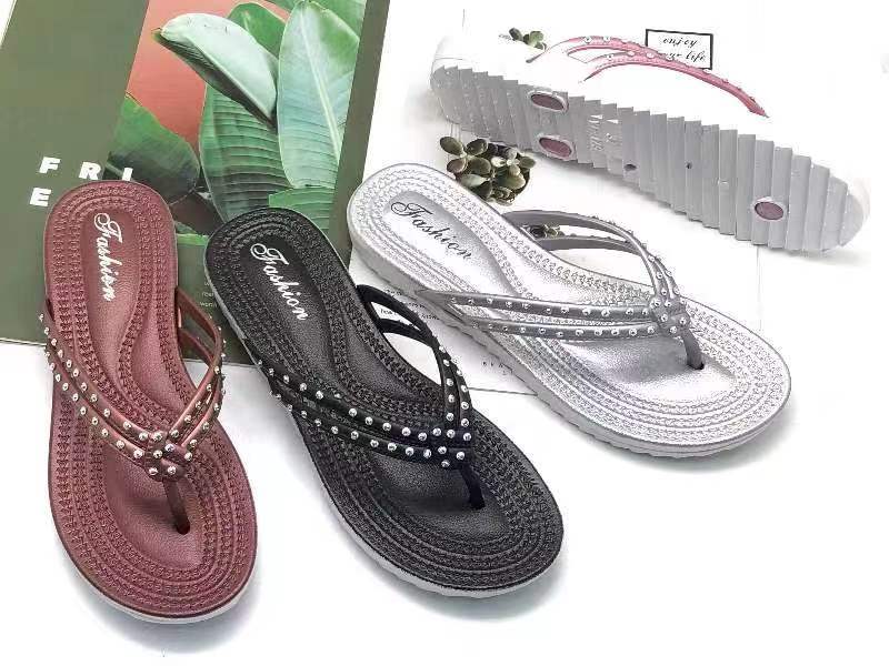 2021/4/26-1 New slippers  موديلات الشحاطات   الجديد على تاريخ