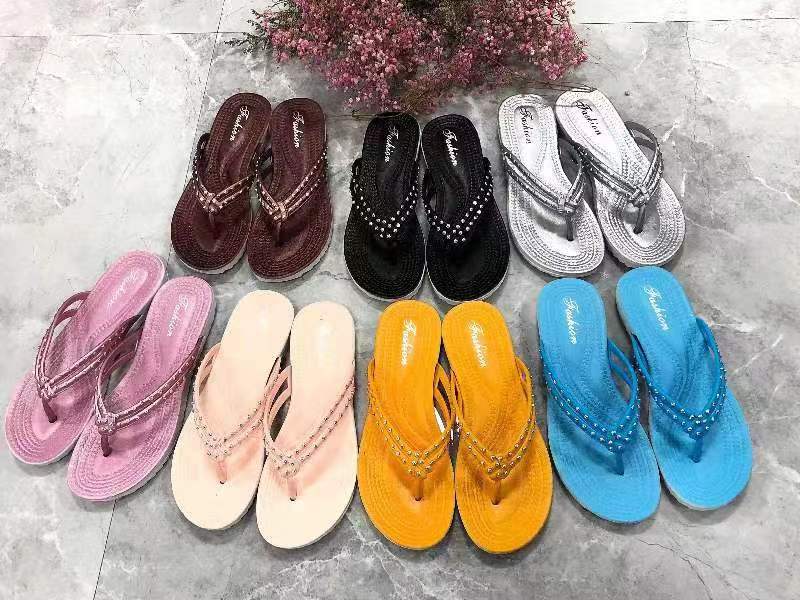 2021/4/26-1 New slippers  موديلات الشحاطات   الجديد على تاريخ
