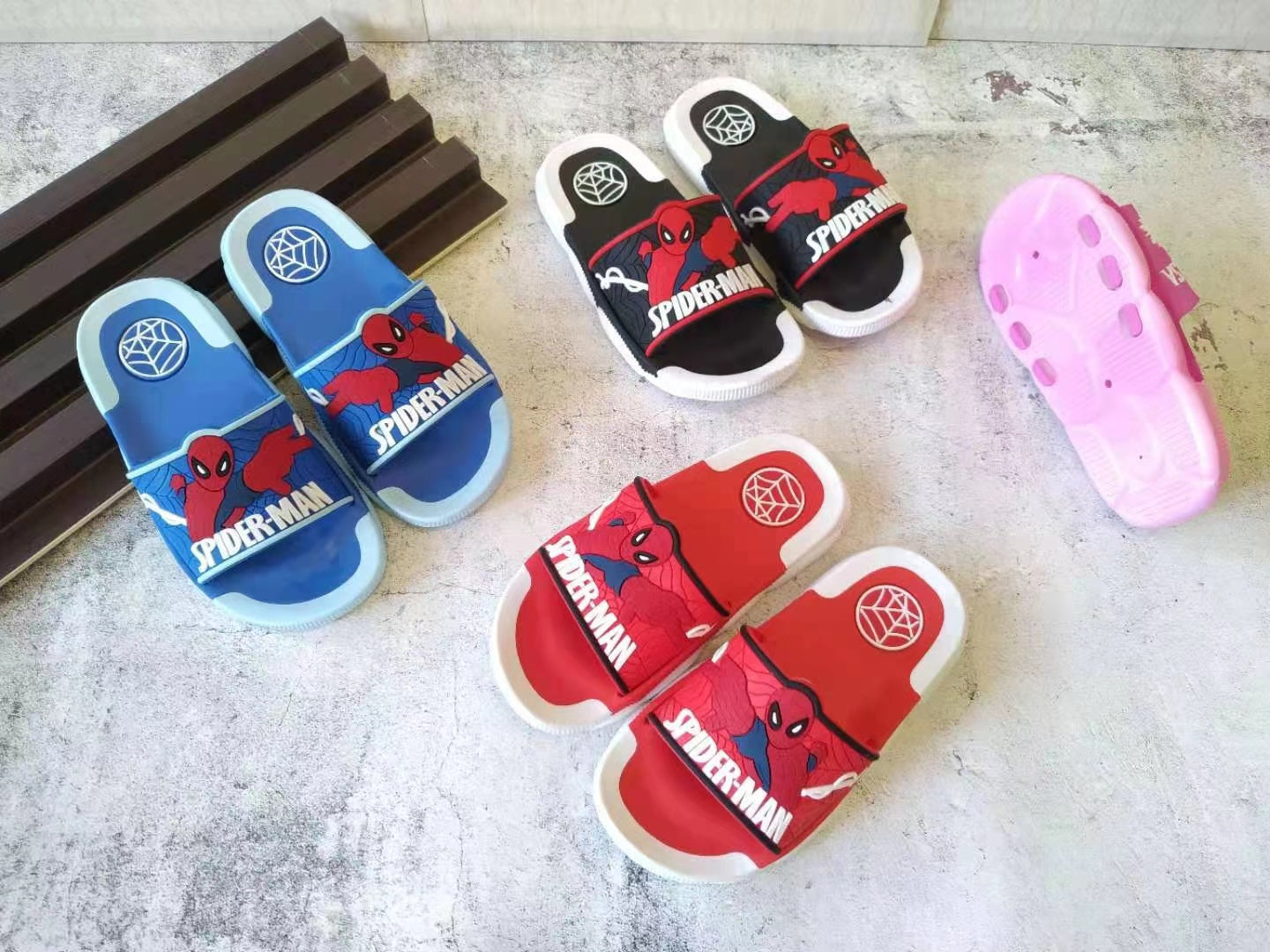 2021/4/8 New slippersموديلات الشحاطات   الجديد على تاريخ
