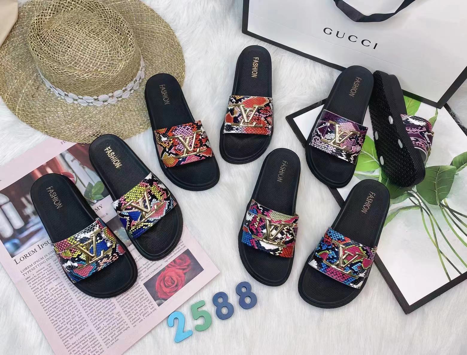 2021/4/26-1 New slippers  موديلات الشحاطات   الجديد على تاريخ