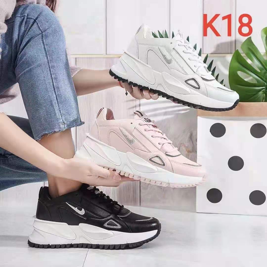 0414-3 أحذية الرياضية